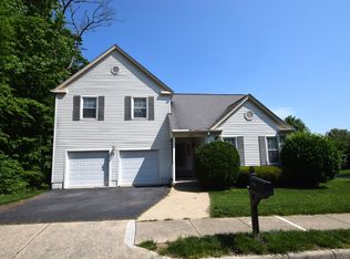 8630 Groveland Dr, Springfield, VA 22153