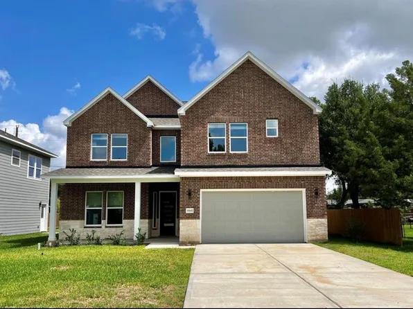 9905 Excaliburs Ct, Pearland, TX