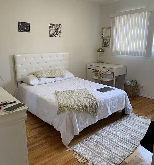 1470 S Sherbourne Dr #6 — Photo 5