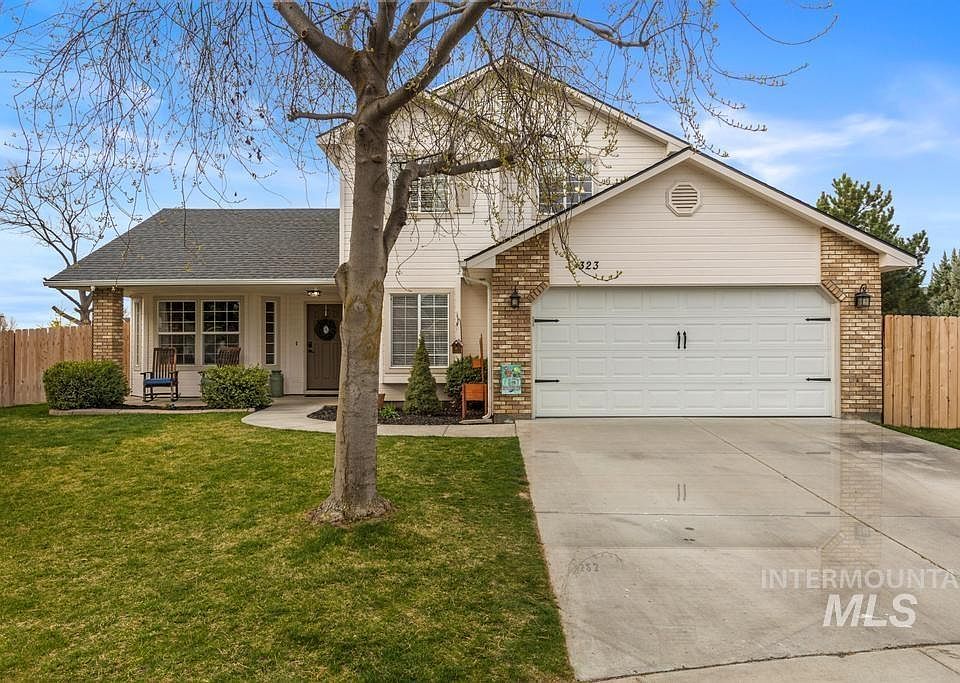 1st image of 323 S Buttercup Ct