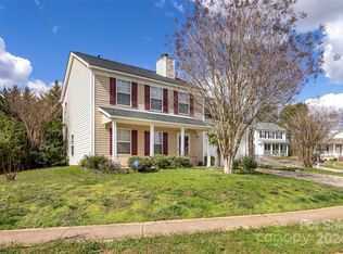 11526 Stewarts Crossing Dr, Charlotte, NC 28215