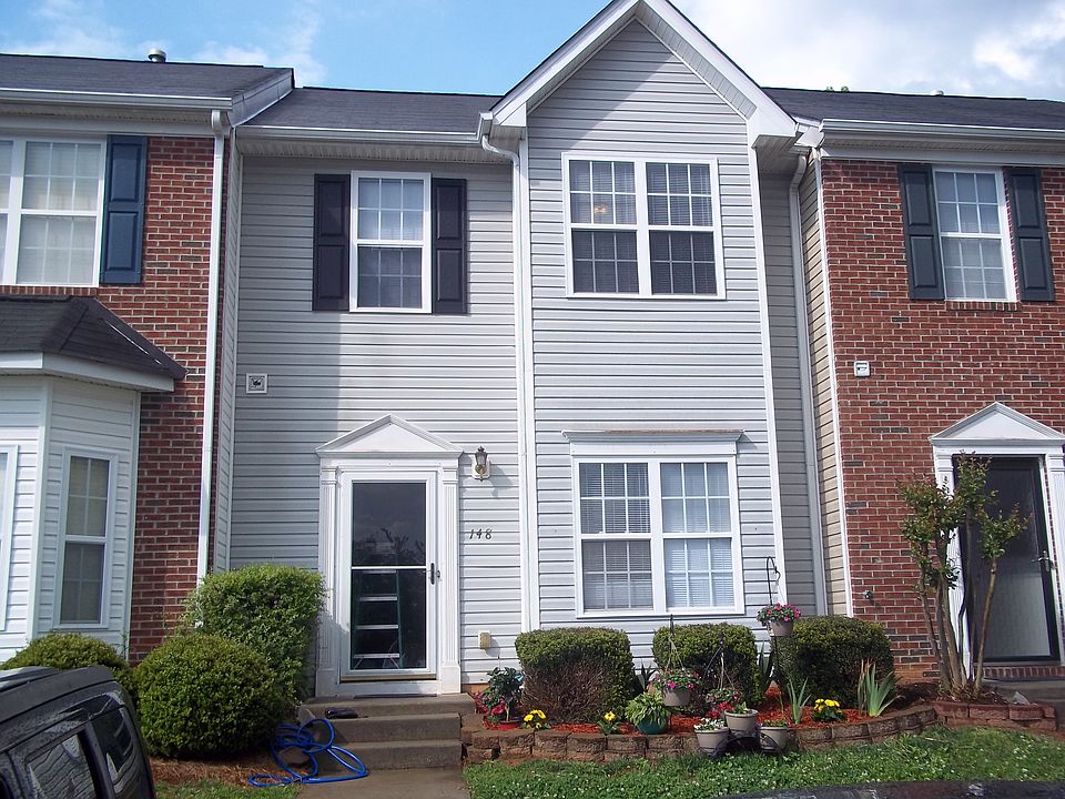 1st image of 148 Queensberry Ct