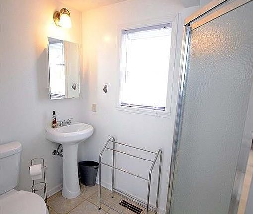 5th image of 43 W Cottage St