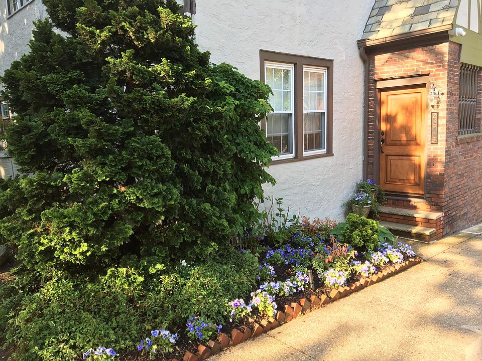 Renovated Douglaston 2 BR pre-war