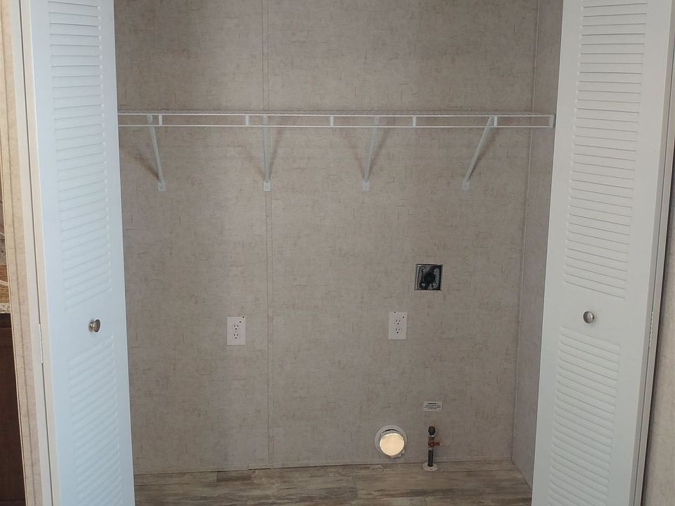 1st image of 21 Apple Ln
