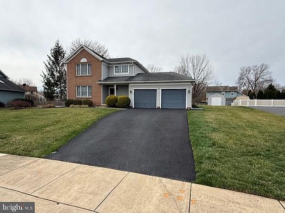 2nd image of 264 Providence Cir