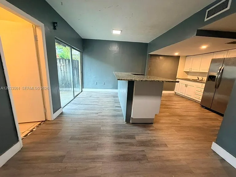 274 NE 141st St #3C — Photo 5