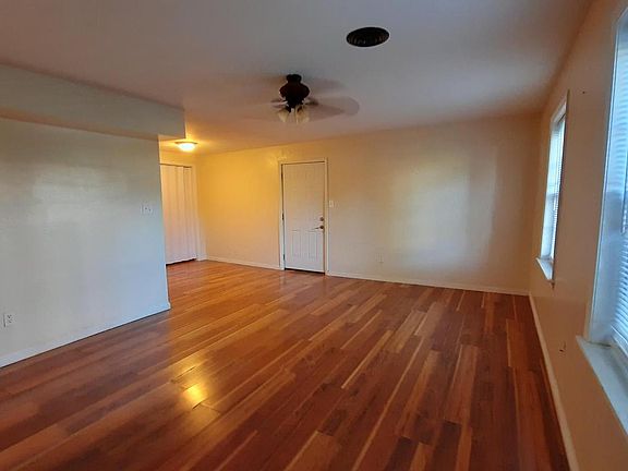 2nd image of 1416 N Shenandoah Ave APT 1