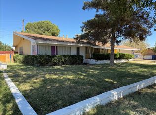 1305 E Avenue J3, Lancaster, CA 93535