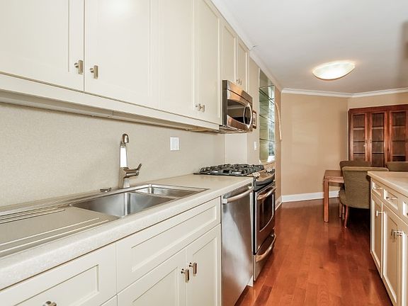 5th image of 1619 3rd Ave APT 23H