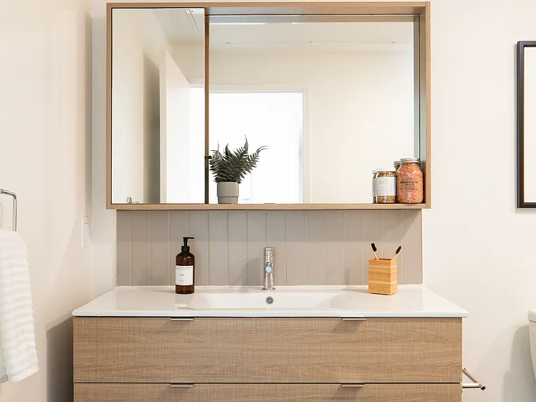 Frame Mar Vista — Photo 13