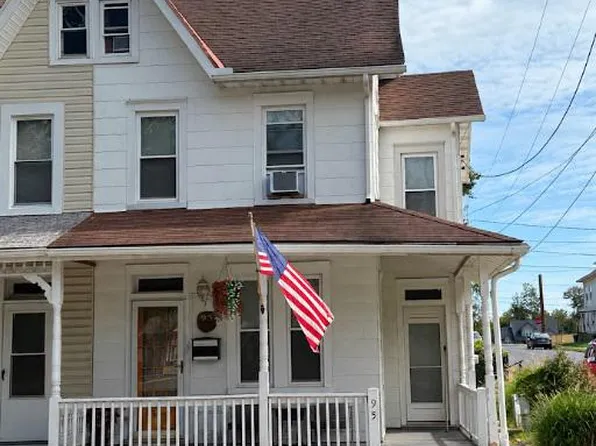 95 Werner St, Wernersville, PA 19565
