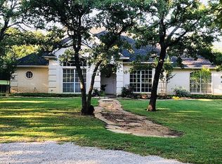 267 Paradise Canyon Cir, Paradise, TX 76073