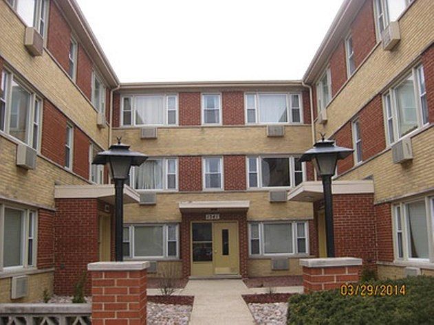 2nd image of 1543 Harlem Ave APT 1W