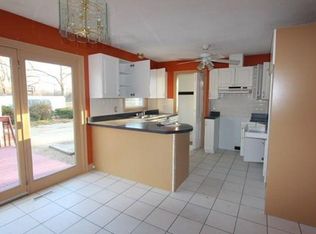 5 Oakhurst St, Springfield, MA 01104