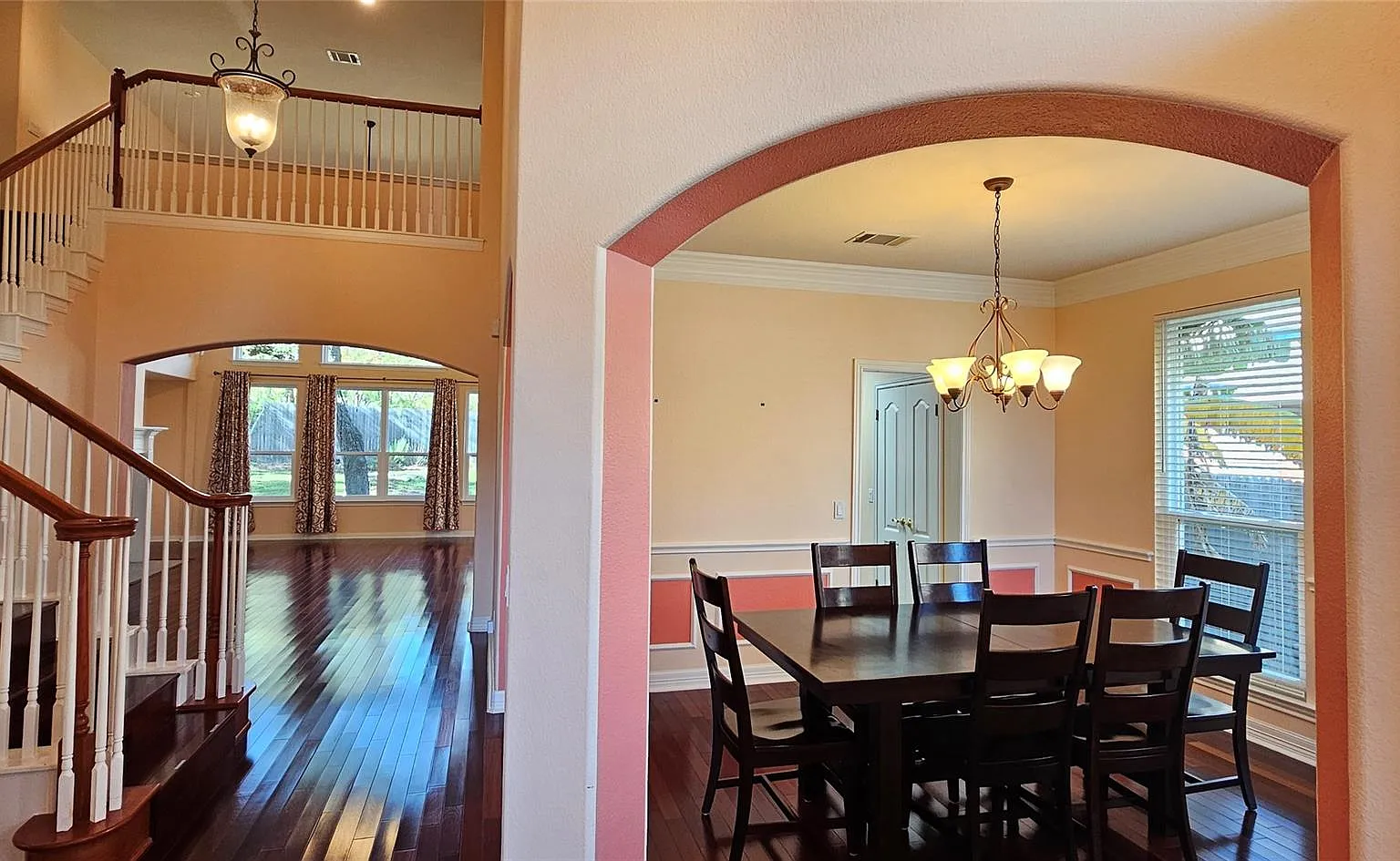 5 bed, 4.0 bath, 3449 sqft, $3,500 — Photo 4