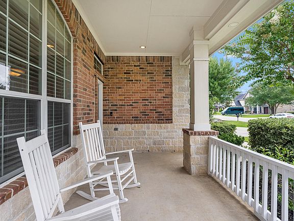 4th image of 8134 Edenwood Dr