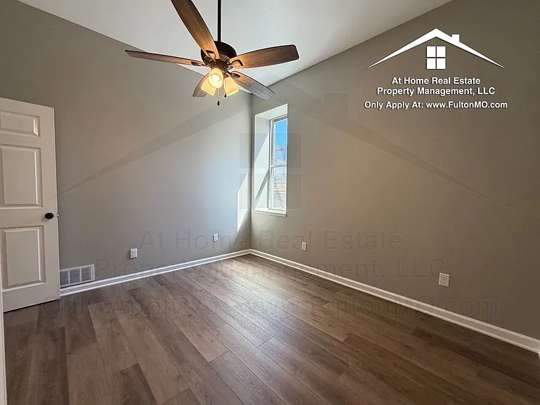 13 W 5th St #B — Photo 18
