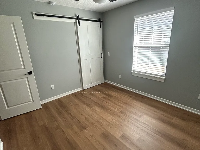 45126 Booth St — Photo 10