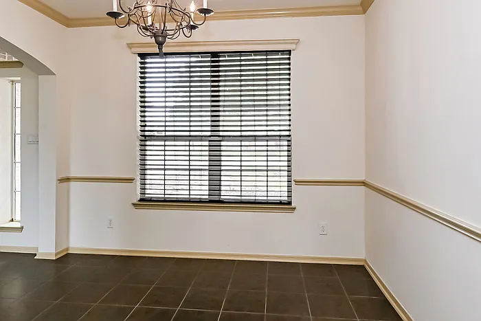 1902 Eden Glen Ln — Photo 6