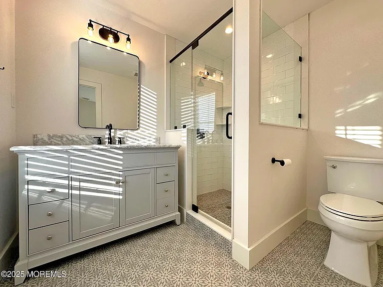 2139 Bridge Ave #3 — Photo 16