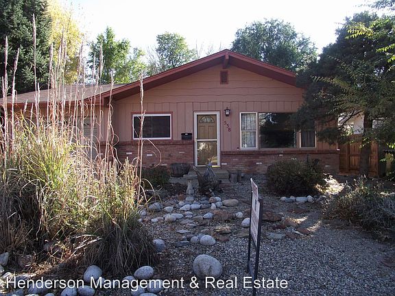 2nd image of 538 2nd St SE