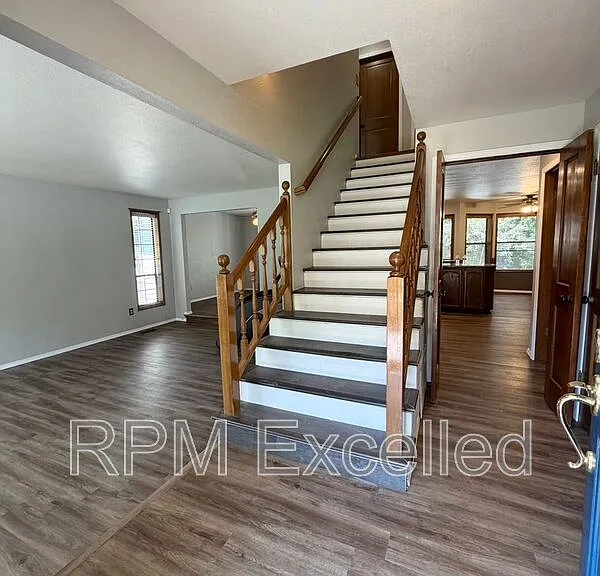 4925 Mill Pond Dr SE — Photo 1