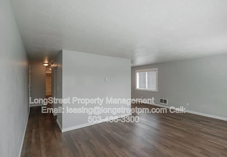 208 5th Ave SE #208 — Photo 24