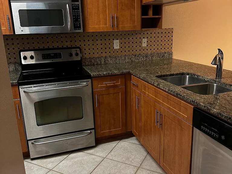 6511 Emerald Dunes Dr #206 — Photo 3