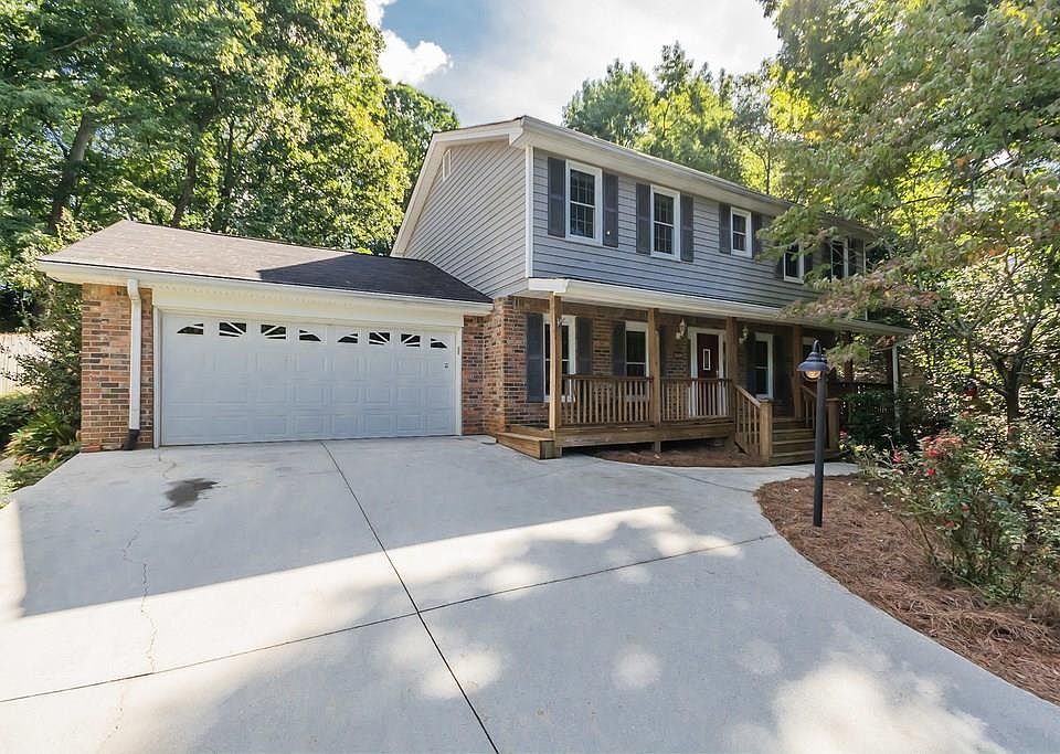 1st image of 2569 Sandpiper Dr