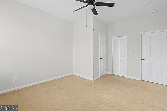 4 bed, 2.5 bath, $3,100 — Photo 4