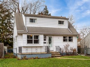 251 Austin Ave, Old Bridge, NJ 08857