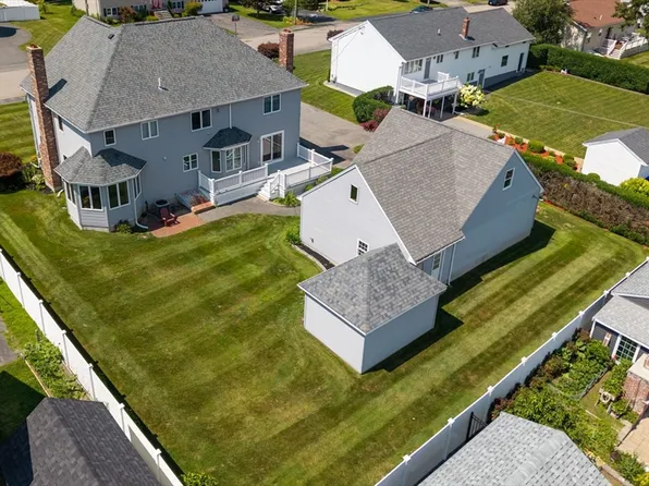 60 Bryan Dr, Taunton, MA 02780