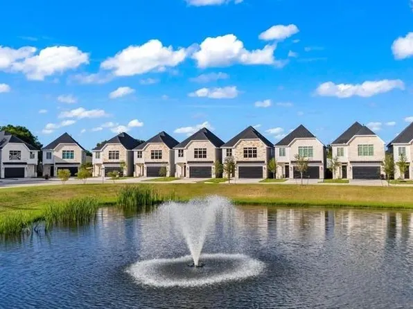 4902 Wunder Way, Houston, TX 77069