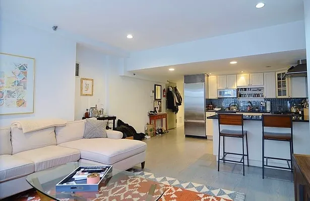 Rented by Park Property Advisors | media 2