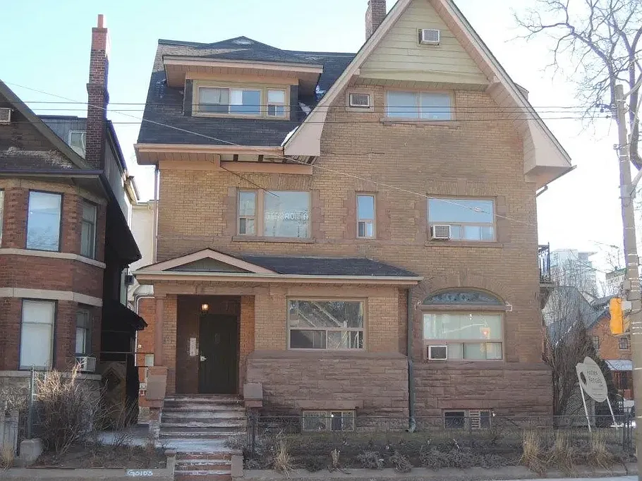 51 Spadina Road Toronto — Photo 2