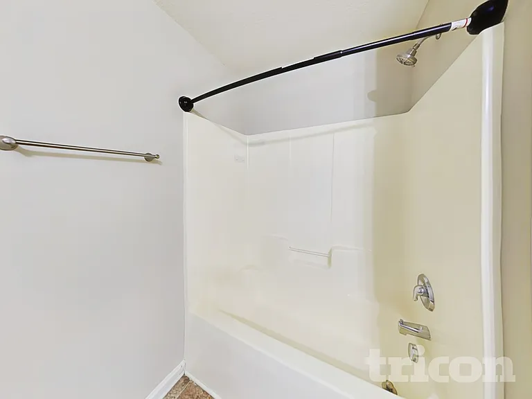 1810 Long Paw Ln — Photo 15