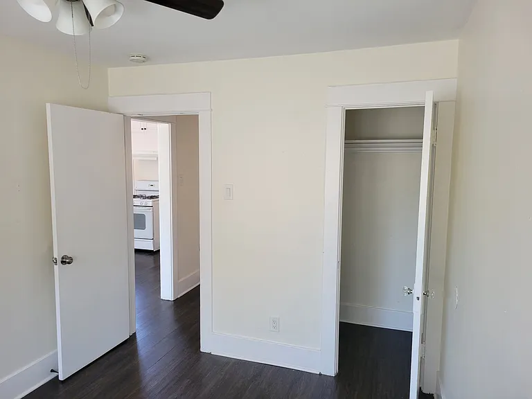 719 E 8th St #719 — Photo 7