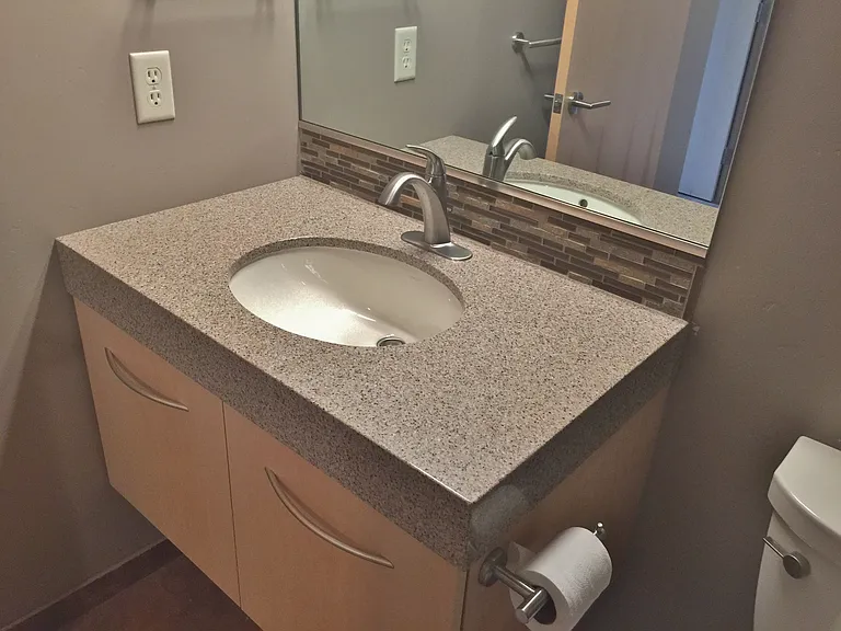 75 Sugarloaf St #D — Photo 9