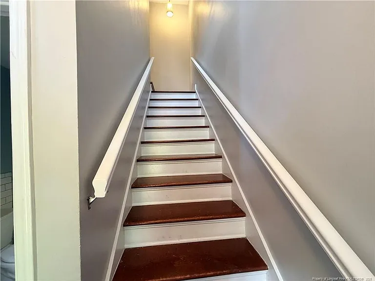 155 S Ashe St — Photo 15