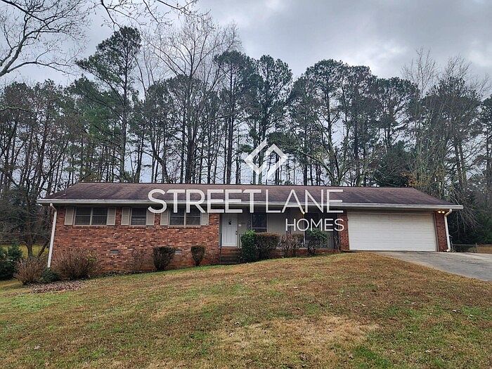 1st image of 2896 Manor Ct