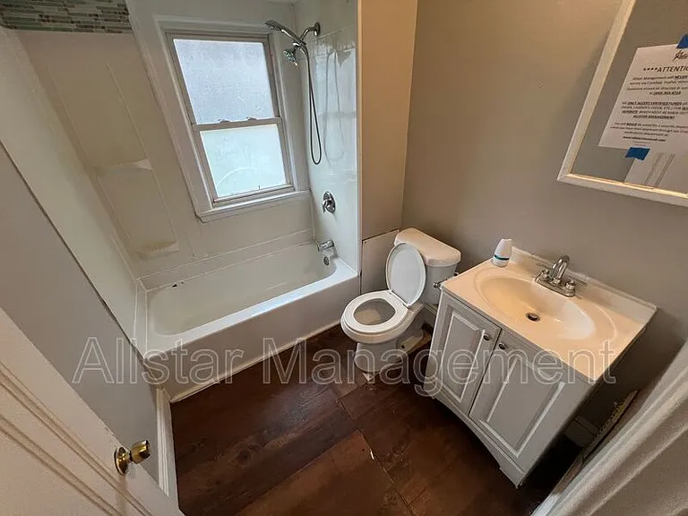 3301 Washington Blvd — Photo 13