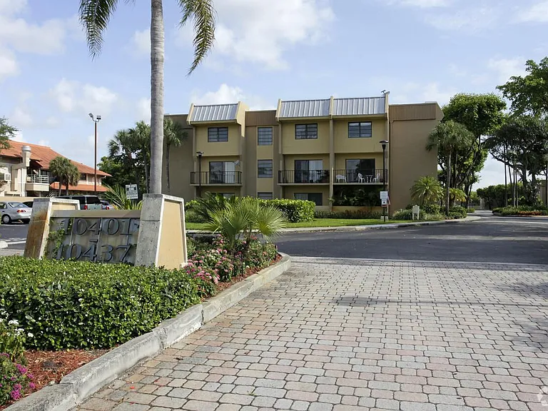 10413 N Kendall Dr #B106 — Photo 13
