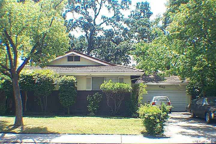 1st image of 640 Highmoor Ave