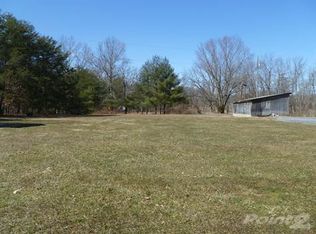 4661 Spohrs Rd, Berkeley Springs, WV 25411