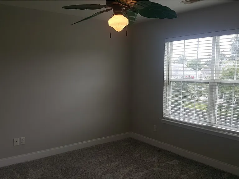 37 Wesleyan Dr — Photo 17
