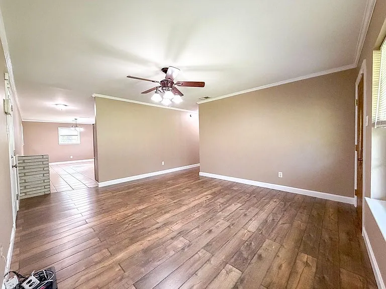 6868 Bay Rd — Photo 3