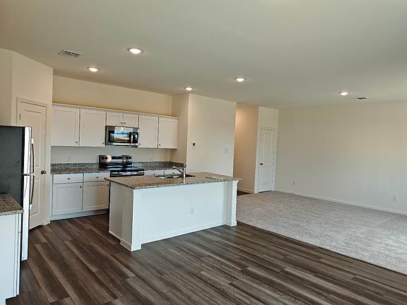 5th image of 2308 States St