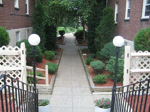 2nd image of 3901 Roosevelt Blvd APT 5B