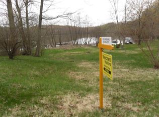 743 Catfish Dr, Allegan, MI 49010